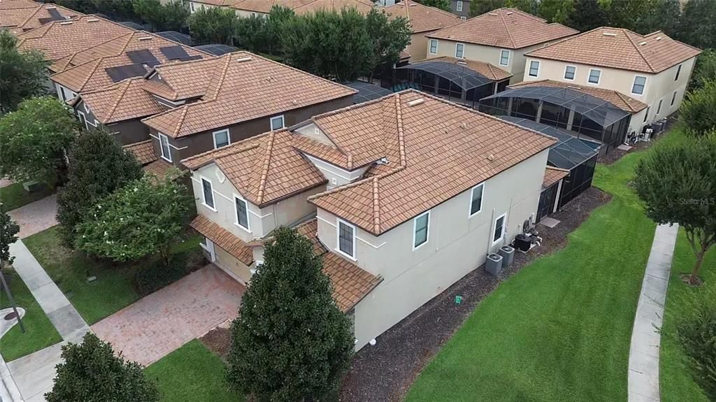 For Sale: $639,700 (9 beds, 5 baths, 3909 Square Feet)