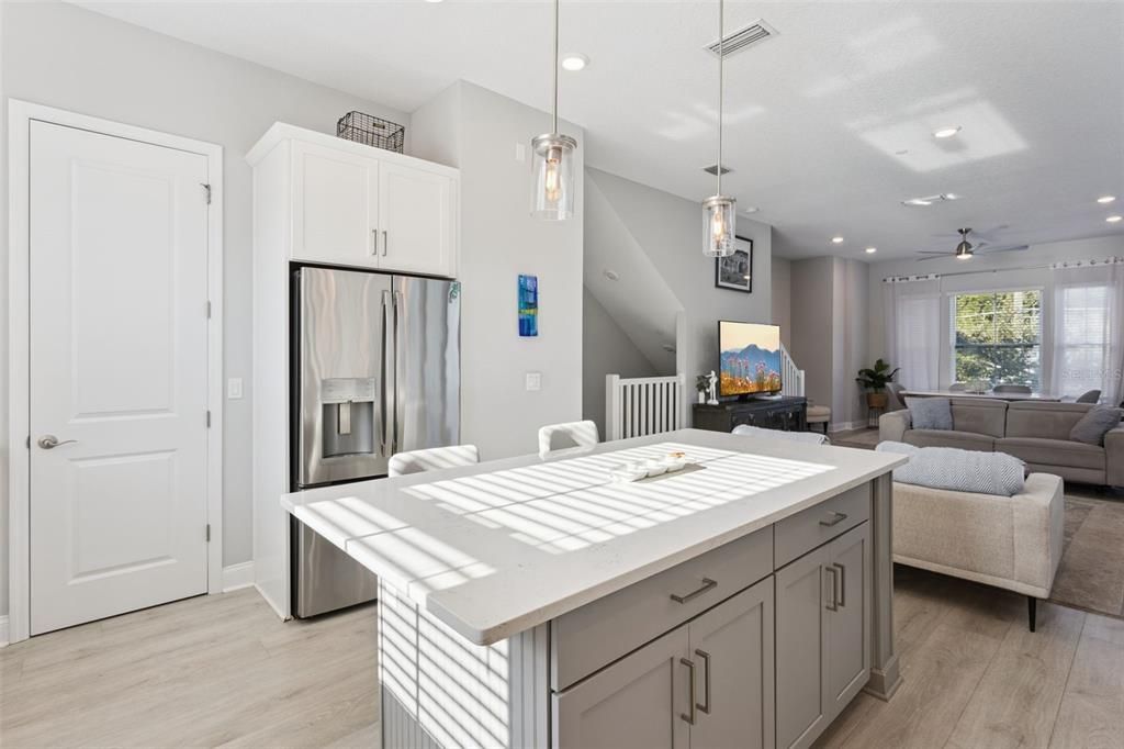 For Sale: $625,000 (3 beds, 3 baths, 1695 Square Feet)