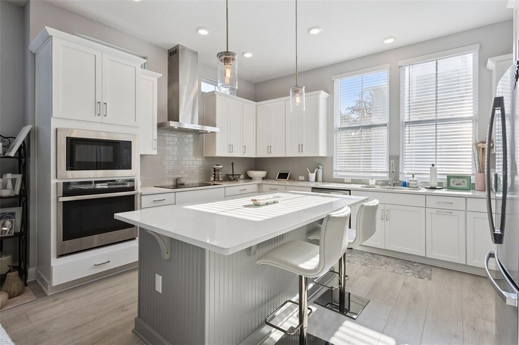 For Sale: $625,000 (3 beds, 3 baths, 1695 Square Feet)
