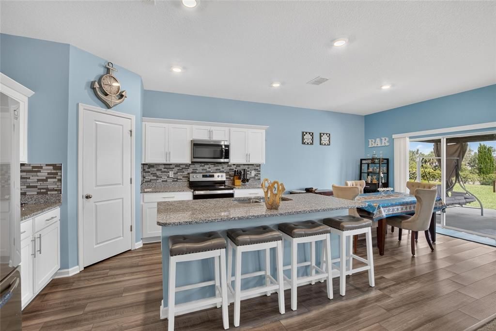 For Sale: $384,900 (4 beds, 2 baths, 2460 Square Feet)