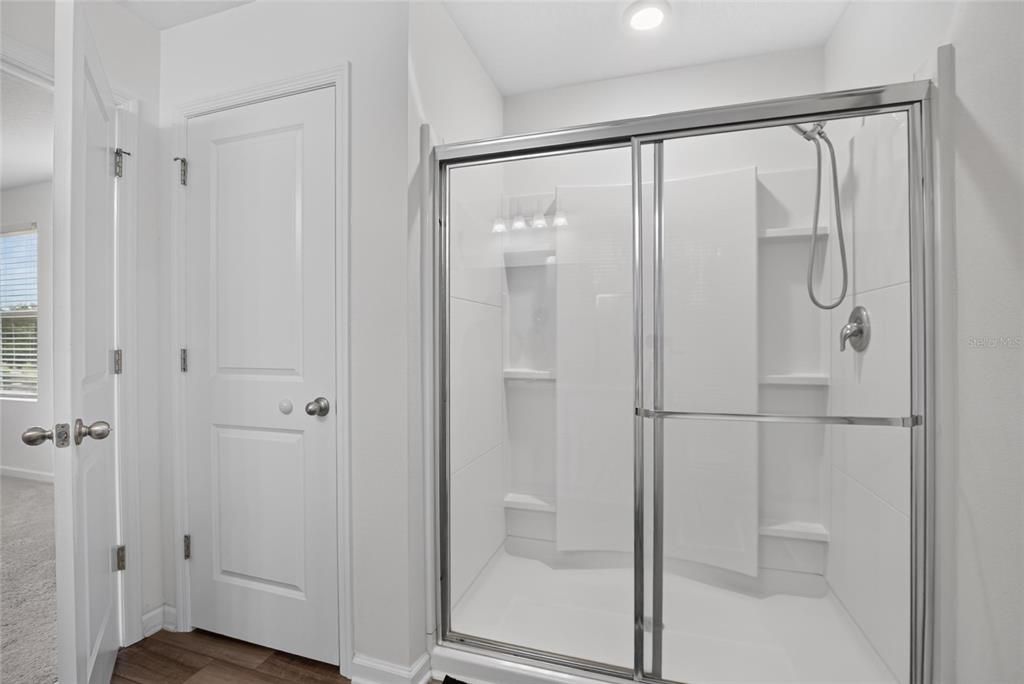 For Sale: $384,900 (4 beds, 2 baths, 2460 Square Feet)