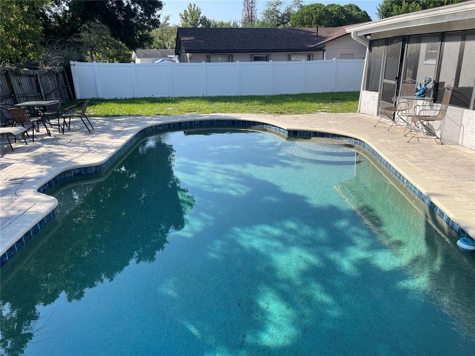 For Sale: $319,000 (3 beds, 1 baths, 950 Square Feet)