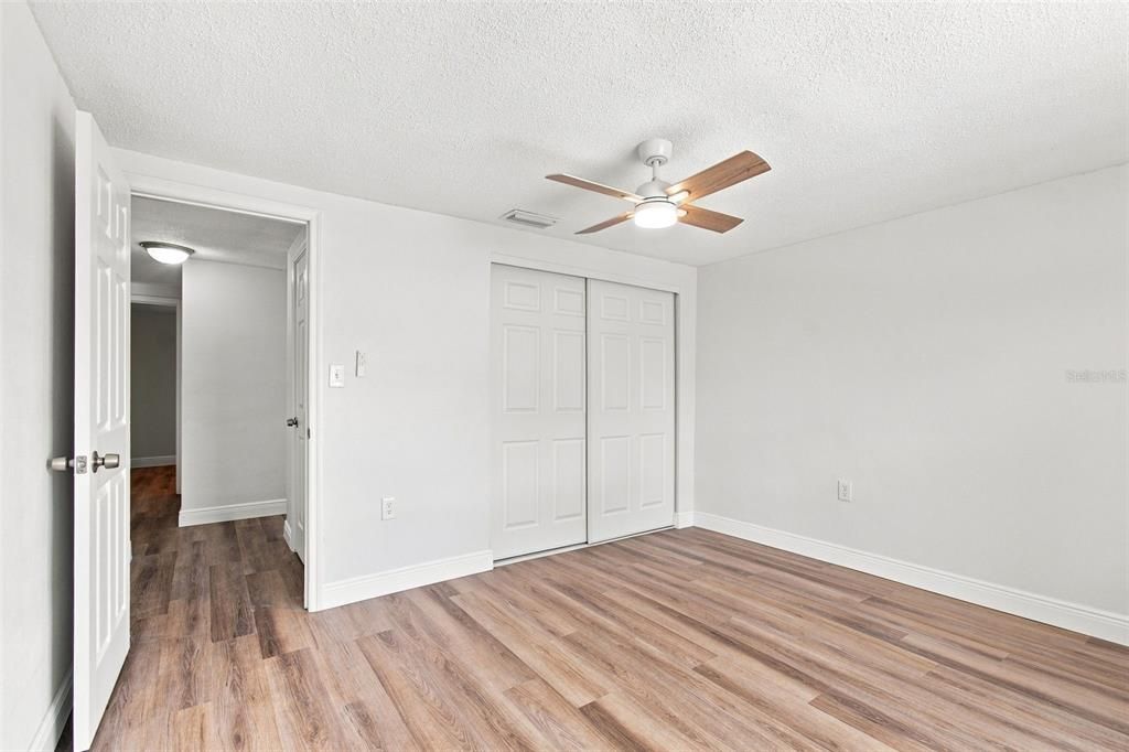 En Venta: $315,000 (4 camas, 2 baños, 1612 Pies cuadrados)