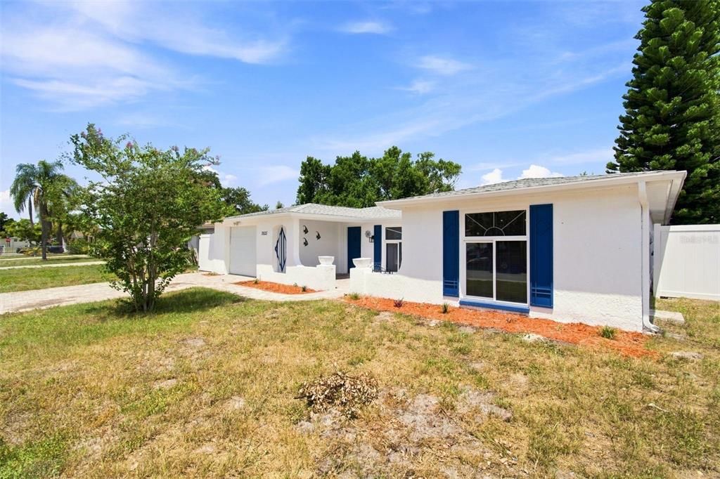En Venta: $315,000 (4 camas, 2 baños, 1612 Pies cuadrados)