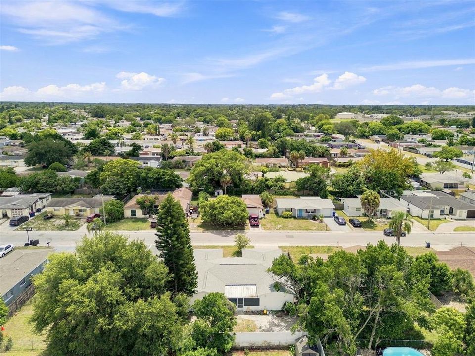 En Venta: $315,000 (4 camas, 2 baños, 1612 Pies cuadrados)