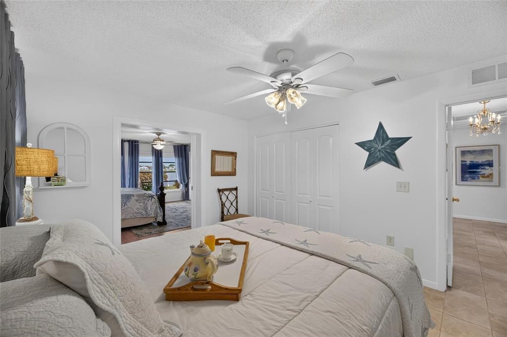 For Sale: $410,000 (3 beds, 2 baths, 2302 Square Feet)