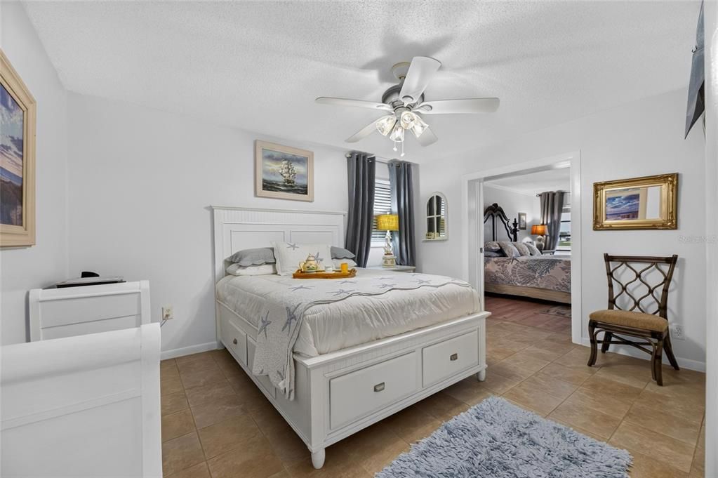 For Sale: $410,000 (3 beds, 2 baths, 2302 Square Feet)