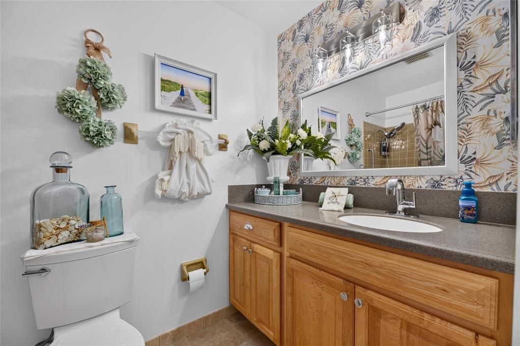For Sale: $410,000 (3 beds, 2 baths, 2302 Square Feet)