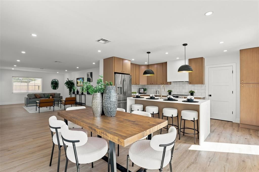 For Sale: $689,000 (3 beds, 3 baths, 1794 Square Feet)