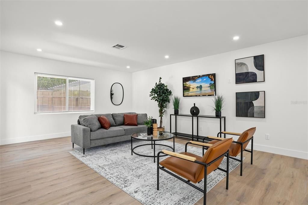 For Sale: $689,000 (3 beds, 3 baths, 1794 Square Feet)