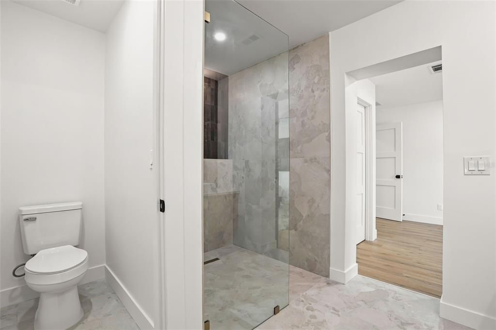 For Sale: $689,000 (3 beds, 3 baths, 1794 Square Feet)