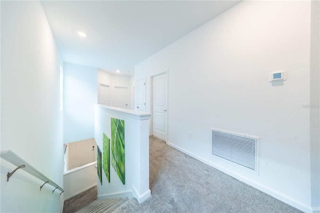 En Venta: $399,900 (4 camas, 3 baños, 2044 Pies cuadrados)