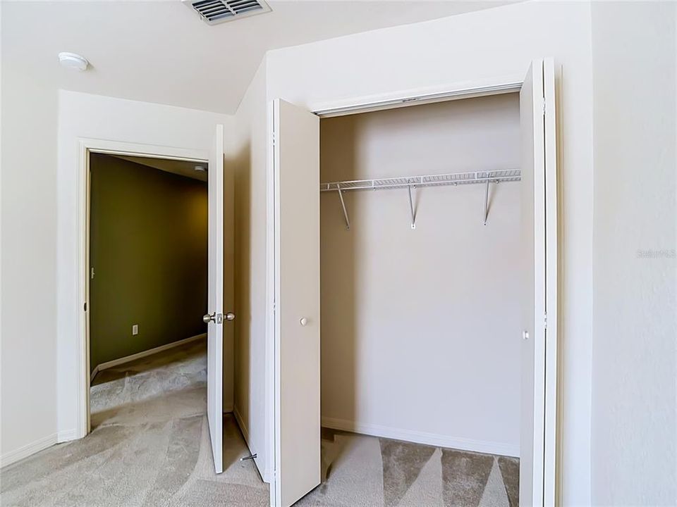 For Sale: $330,000 (4 beds, 2 baths, 1724 Square Feet)