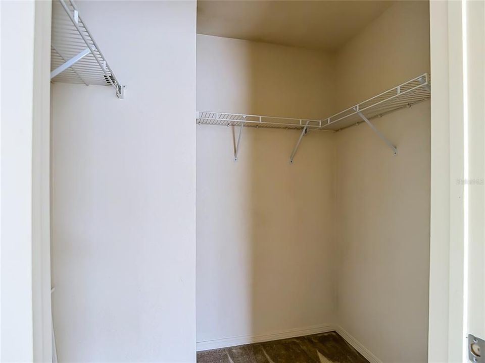 For Sale: $330,000 (4 beds, 2 baths, 1724 Square Feet)