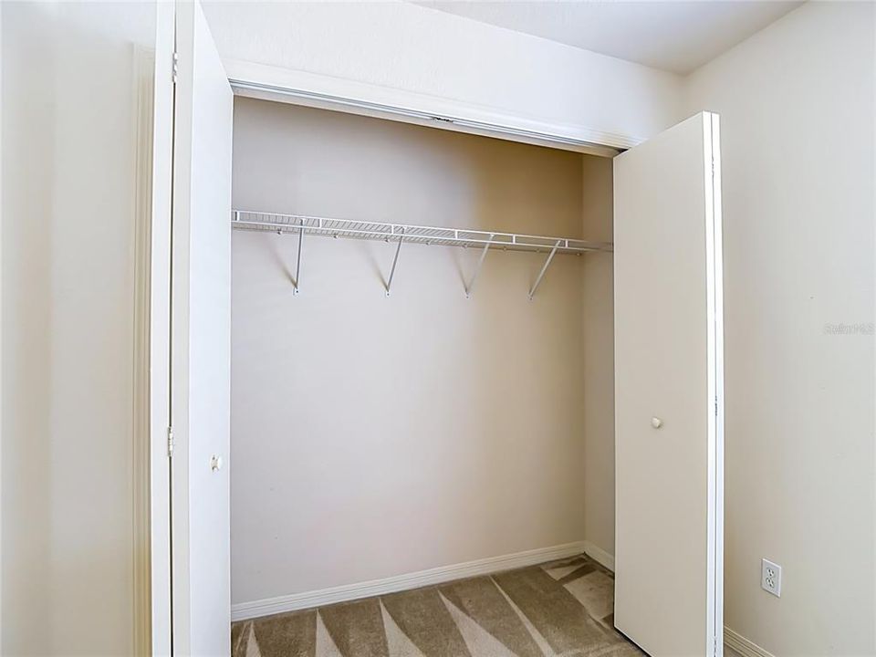 For Sale: $330,000 (4 beds, 2 baths, 1724 Square Feet)
