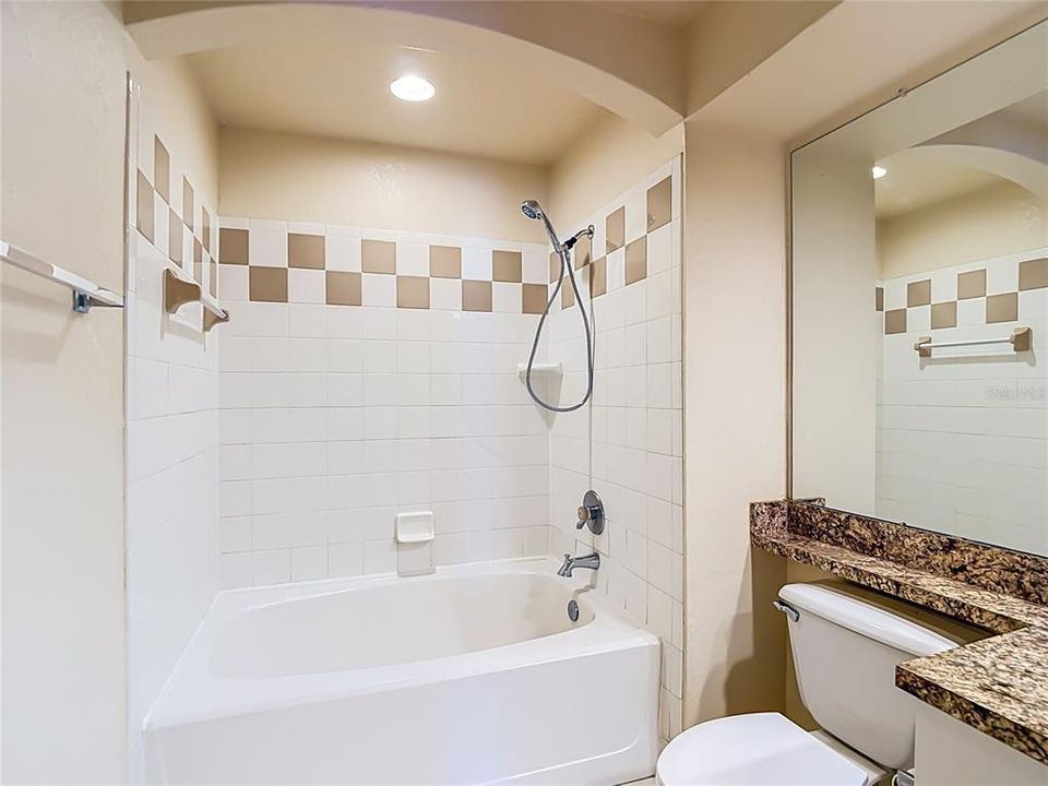 For Sale: $330,000 (4 beds, 2 baths, 1724 Square Feet)