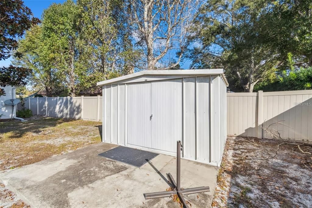 For Rent: $3,950 (4 beds, 3 baths, 2561 Square Feet)