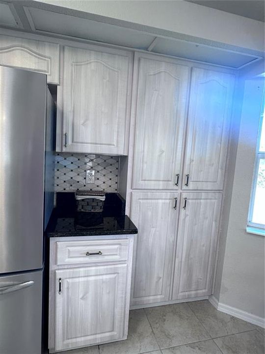 For Sale: $274,875 (2 beds, 2 baths, 1376 Square Feet)