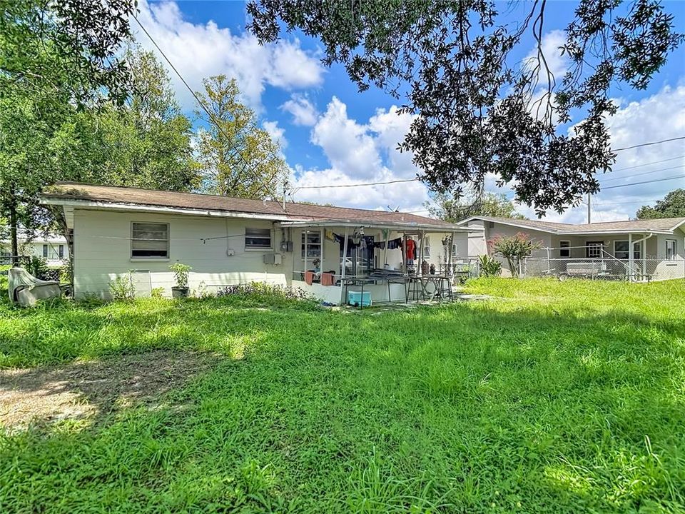 For Sale: $210,000 (3 beds, 1 baths, 1104 Square Feet)