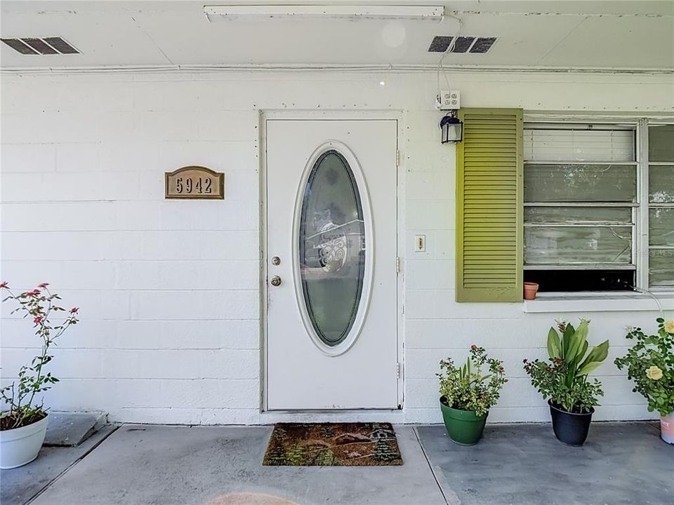 For Sale: $210,000 (3 beds, 1 baths, 1104 Square Feet)