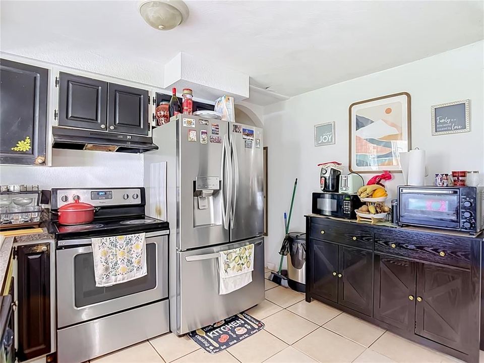 For Sale: $210,000 (3 beds, 1 baths, 1104 Square Feet)