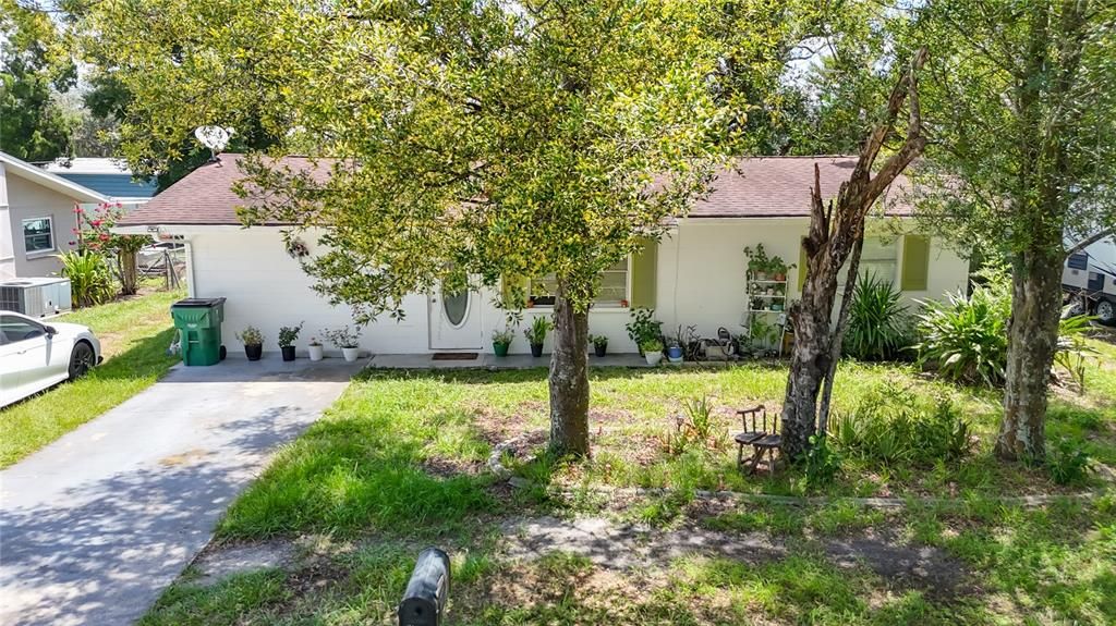For Sale: $210,000 (3 beds, 1 baths, 1104 Square Feet)