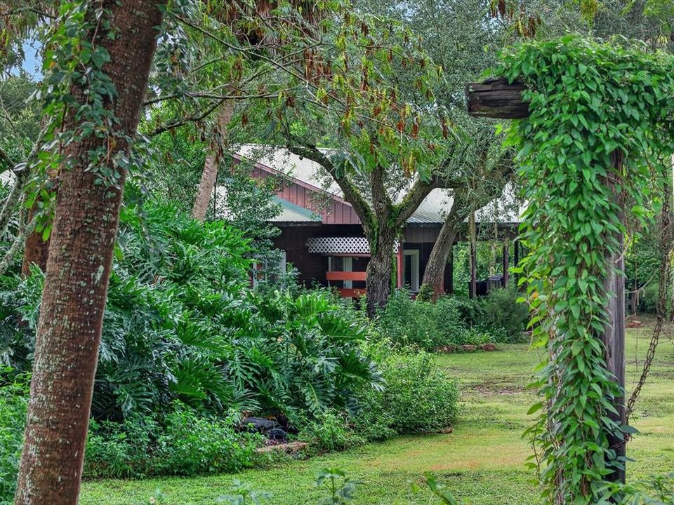 En Venta: $195,000 (4.76 acres)
