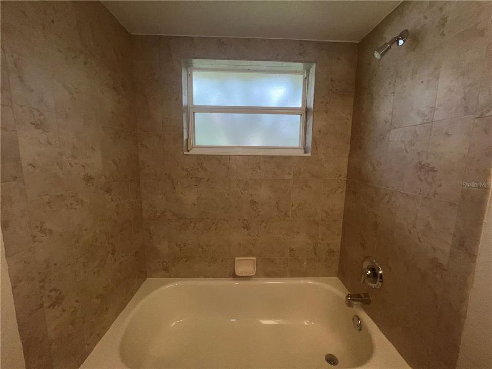 В аренду: $1,750 (3 спален, 2 ванн, 1508 Квадратных фут)