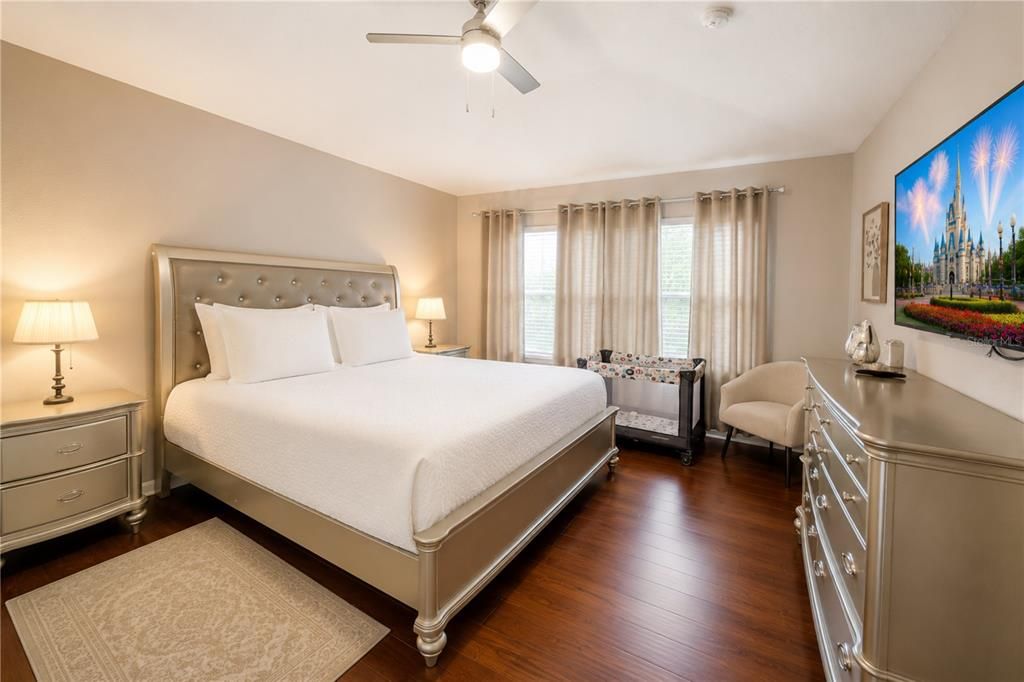 For Sale: $699,000 (6 beds, 4 baths, 2812 Square Feet)