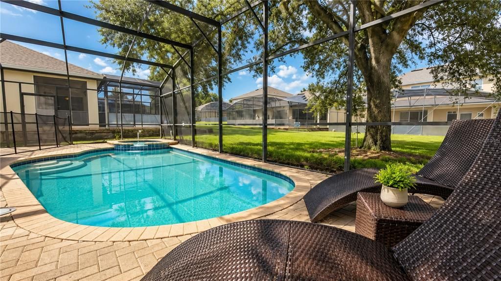 For Sale: $699,000 (6 beds, 4 baths, 2812 Square Feet)