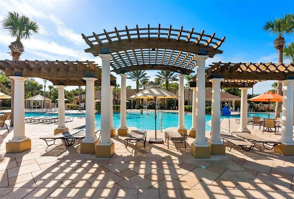 For Sale: $699,000 (6 beds, 4 baths, 2812 Square Feet)