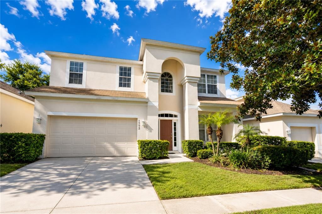 For Sale: $699,000 (6 beds, 4 baths, 2812 Square Feet)