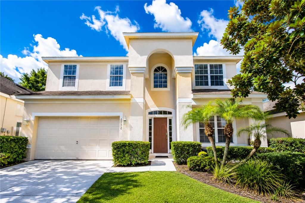 For Sale: $699,000 (6 beds, 4 baths, 2812 Square Feet)