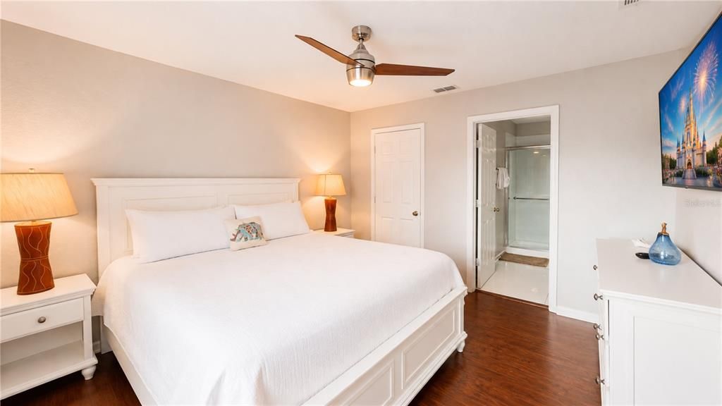 For Sale: $699,000 (6 beds, 4 baths, 2812 Square Feet)