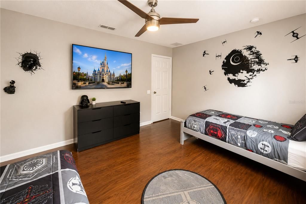 For Sale: $699,000 (6 beds, 4 baths, 2812 Square Feet)