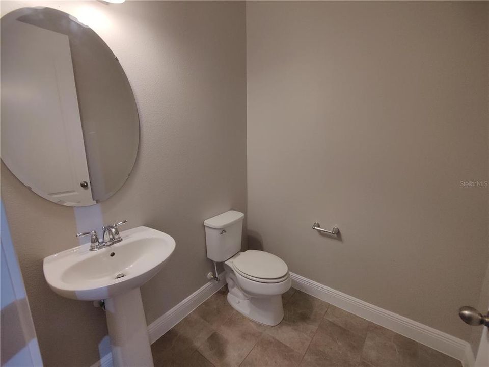 For Rent: $3,299 (4 beds, 2 baths, 2054 Square Feet)