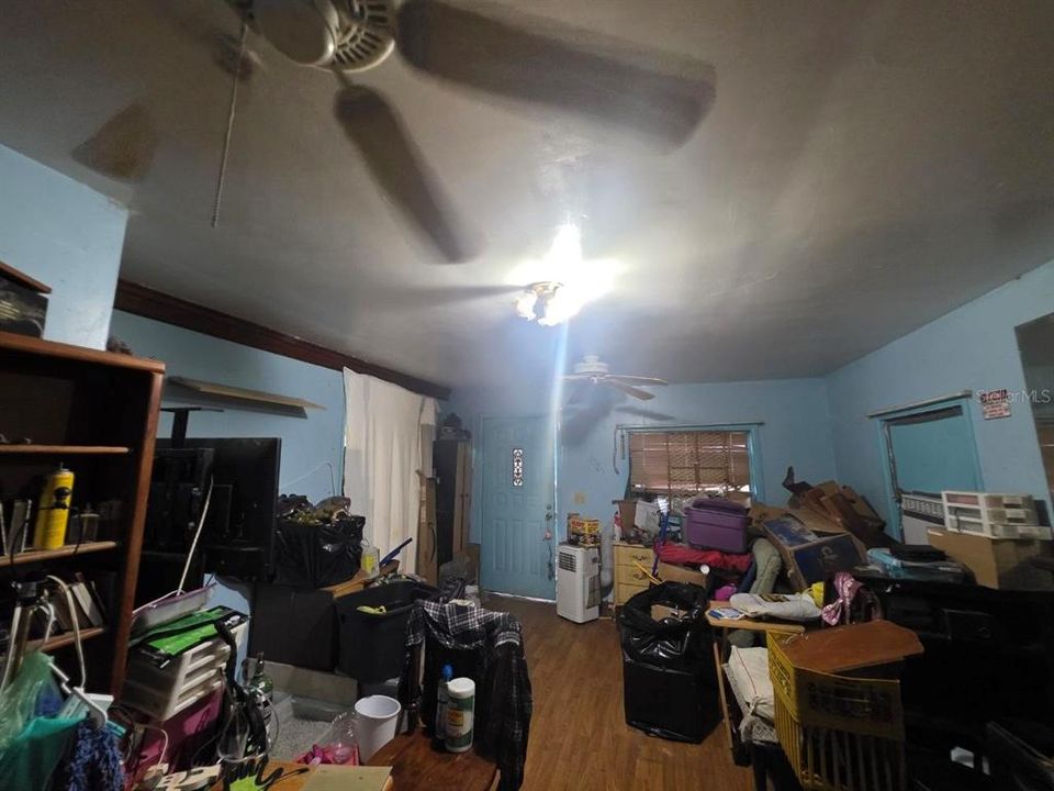 For Sale: $90,000 (3 beds, 1 baths, 980 Square Feet)