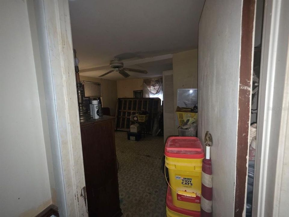 For Sale: $90,000 (3 beds, 1 baths, 980 Square Feet)