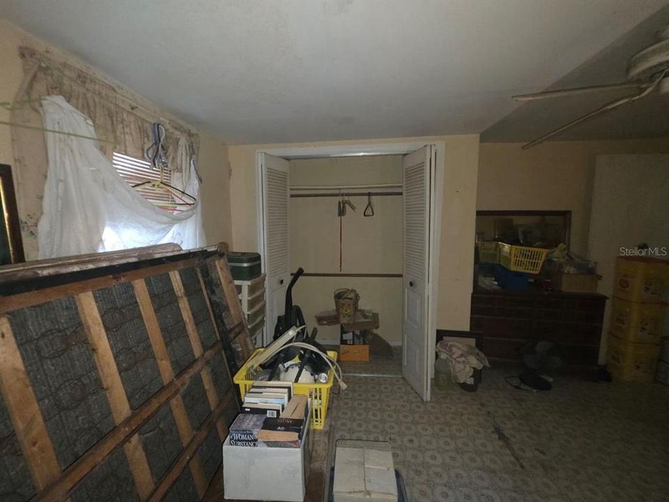 For Sale: $90,000 (3 beds, 1 baths, 980 Square Feet)