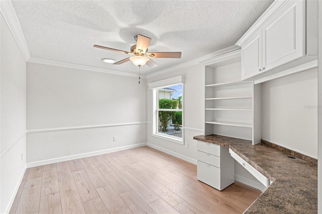 For Sale: $369,000 (3 beds, 2 baths, 1564 Square Feet)