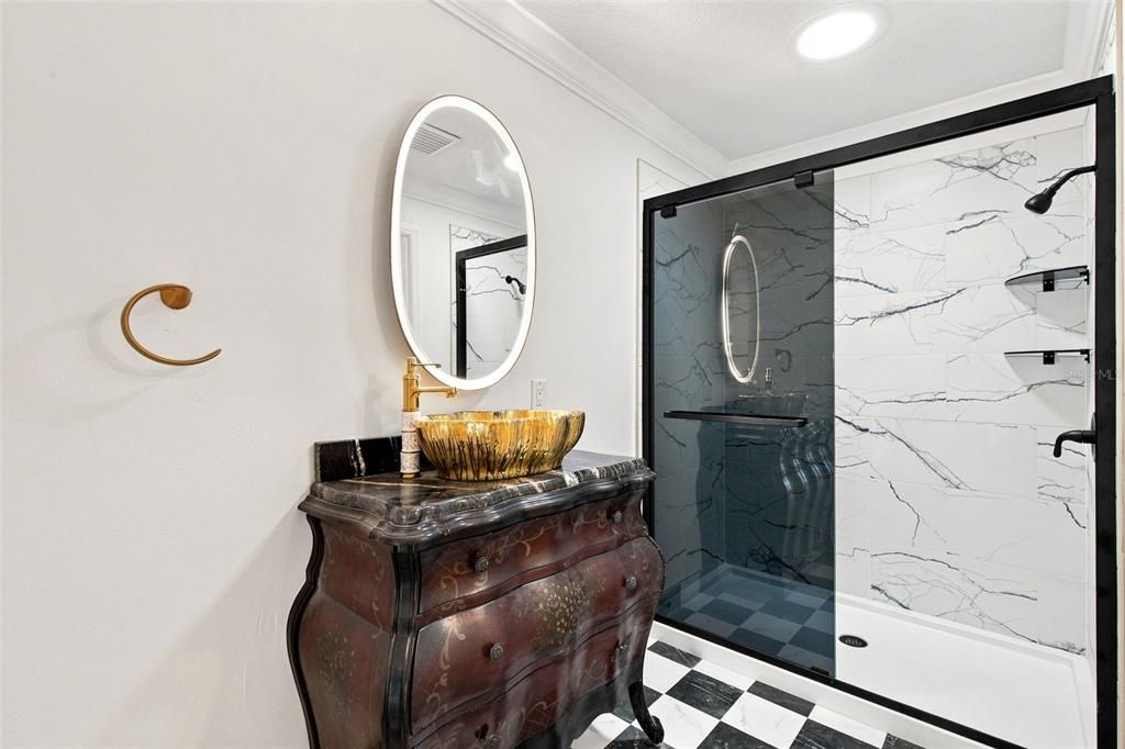 For Sale: $369,000 (3 beds, 2 baths, 1564 Square Feet)