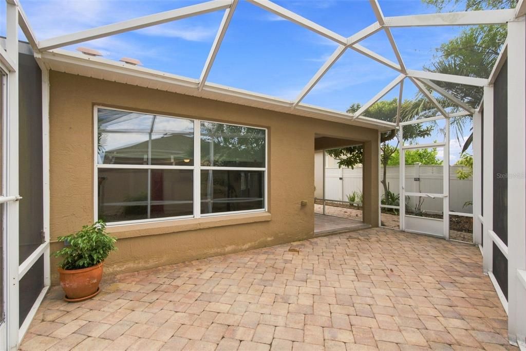 For Sale: $369,000 (3 beds, 2 baths, 1564 Square Feet)