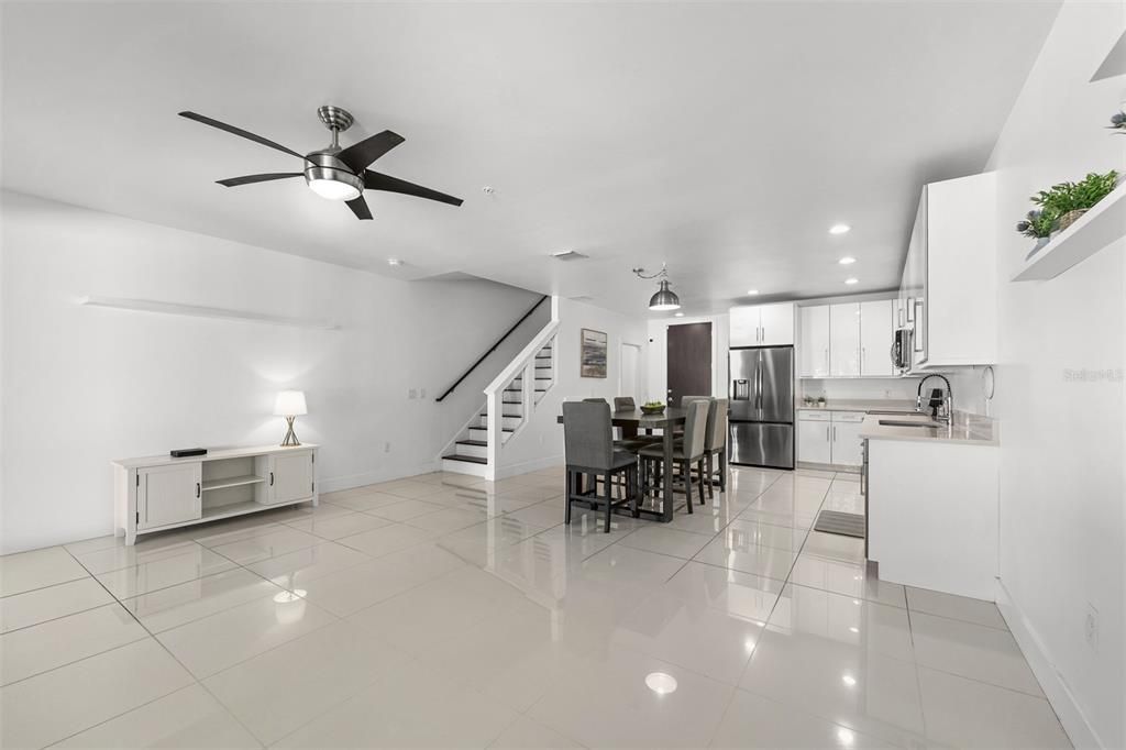 В аренду: $4,300 (4 спален, 3 ванн, 2602 Квадратных фут)