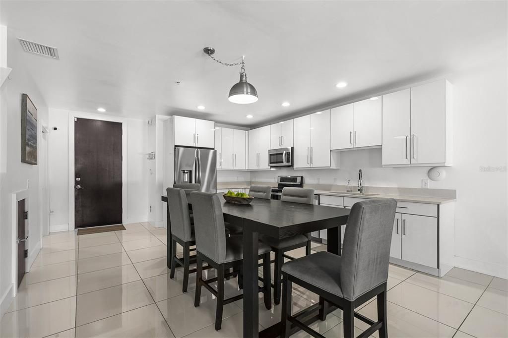 В аренду: $4,300 (4 спален, 3 ванн, 2602 Квадратных фут)