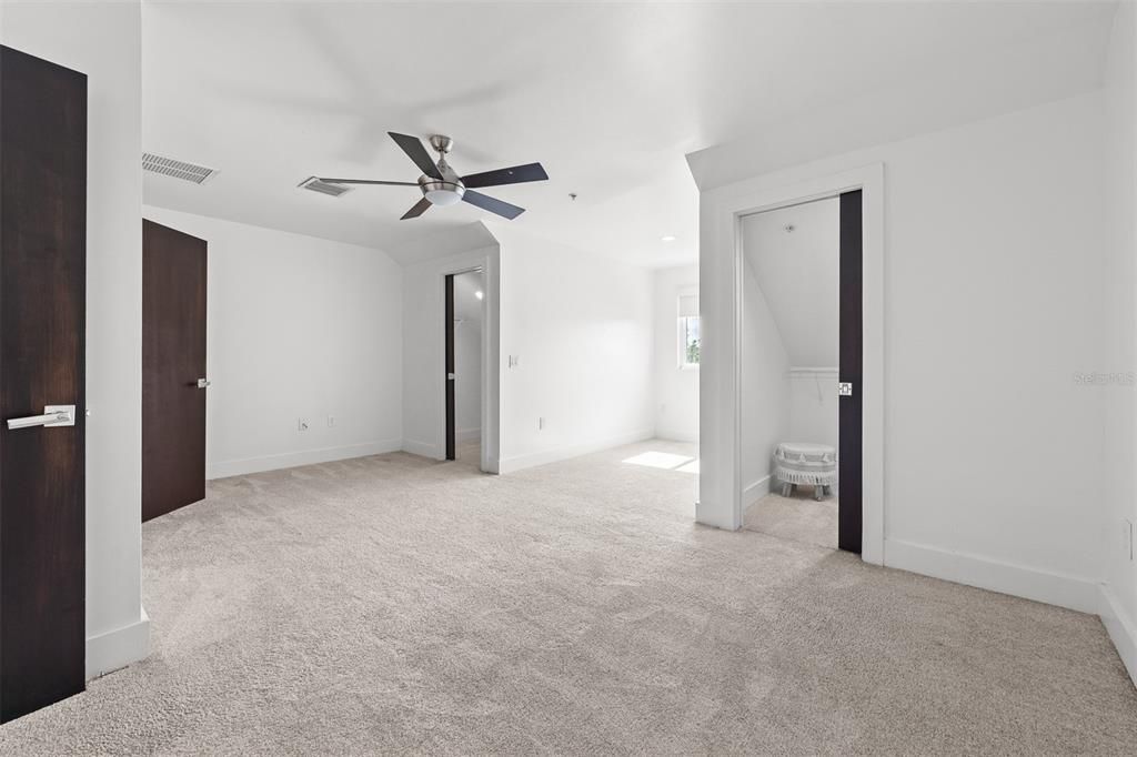 В аренду: $4,300 (4 спален, 3 ванн, 2602 Квадратных фут)