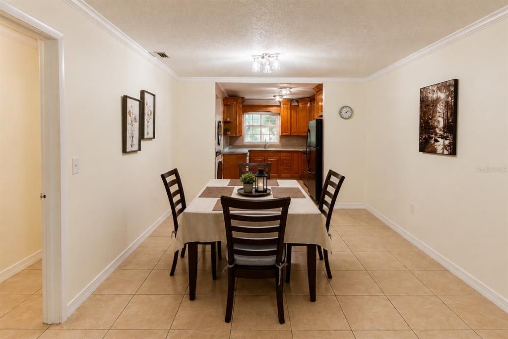 For Sale: $184,900 (2 beds, 2 baths, 1206 Square Feet)