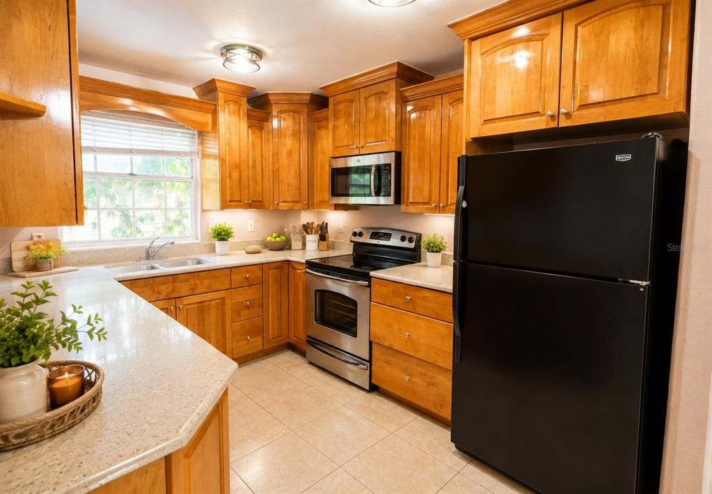 For Sale: $184,900 (2 beds, 2 baths, 1206 Square Feet)