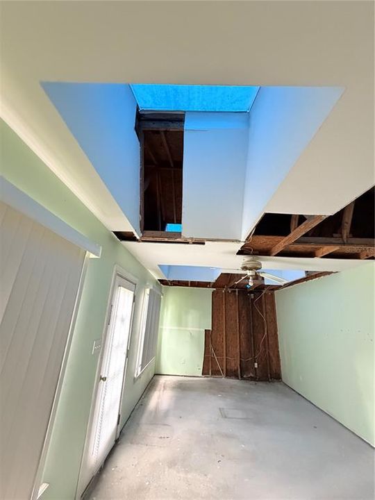 For Sale: $105,000 (3 beds, 2 baths, 1544 Square Feet)