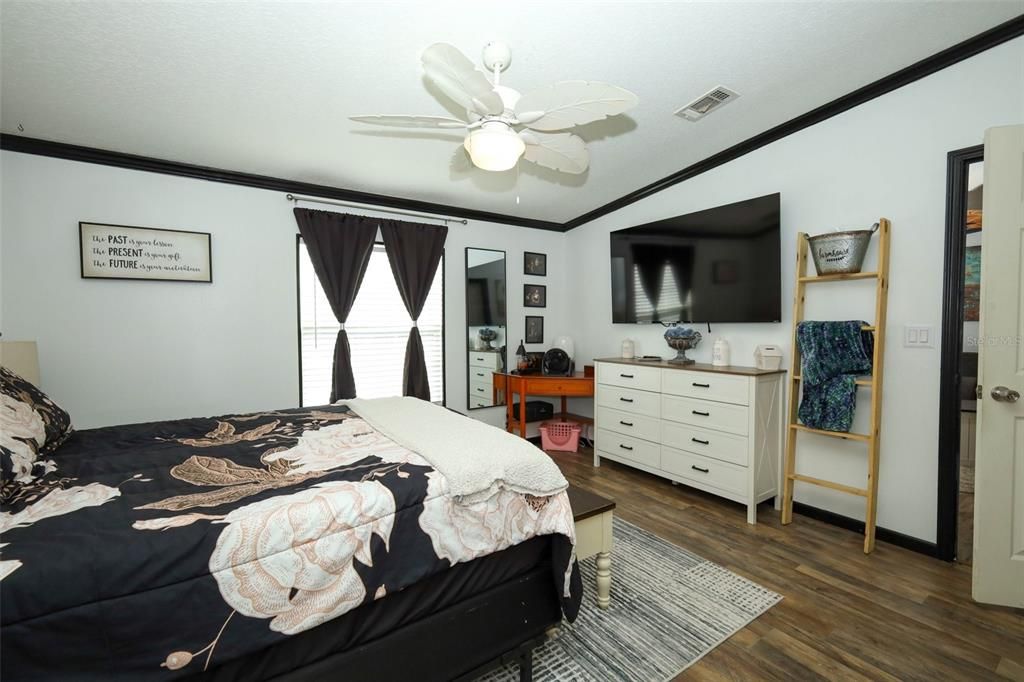 En Venta: $300,000 (3 camas, 2 baños, 1512 Pies cuadrados)