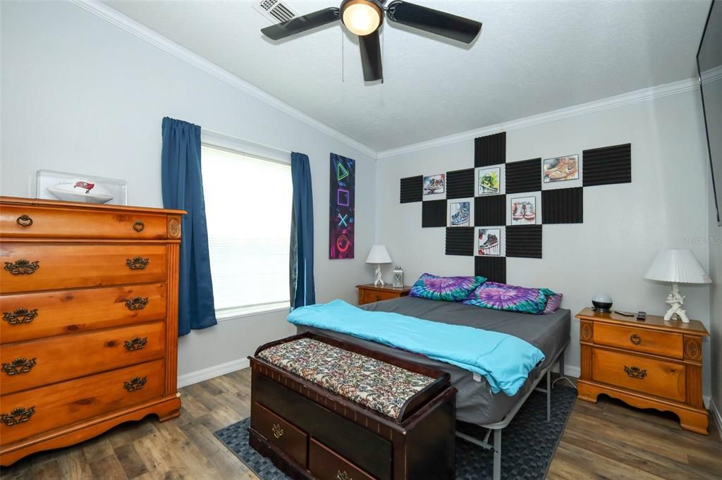 En Venta: $300,000 (3 camas, 2 baños, 1512 Pies cuadrados)